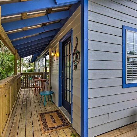 Downtown Ocean Springs Retreat 1 Mi To Beach! Exterior photo